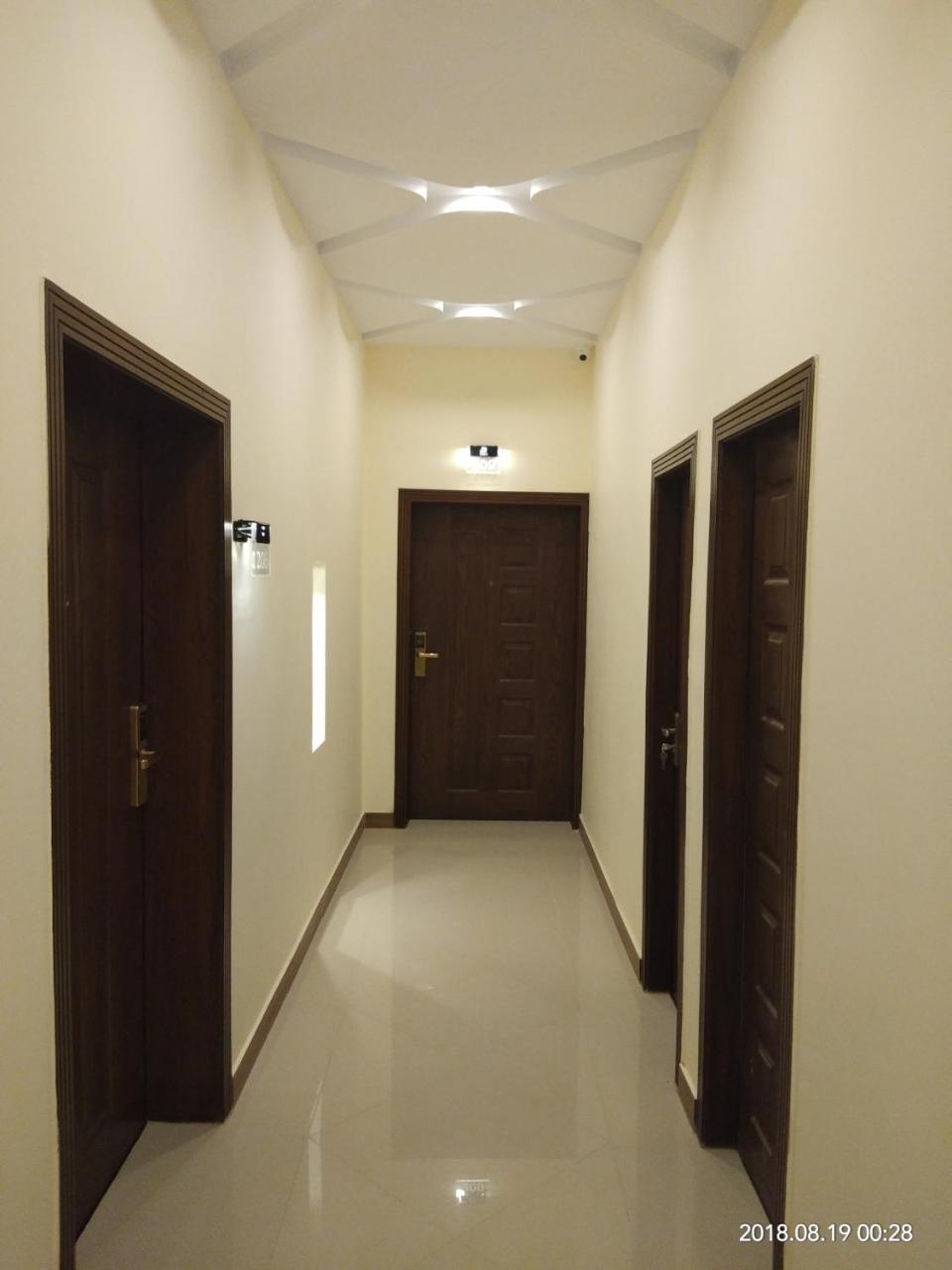 S Chalet Multan Buitenkant foto