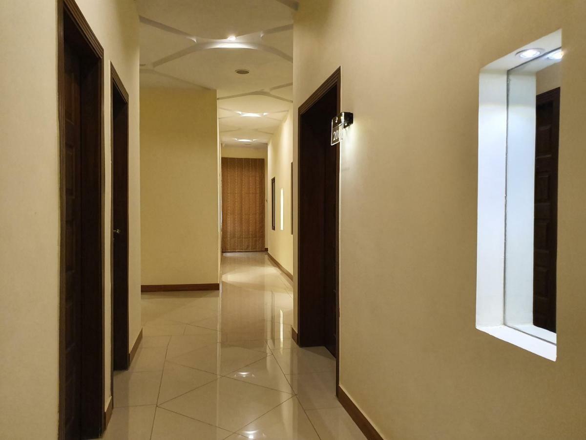 S Chalet Multan Buitenkant foto